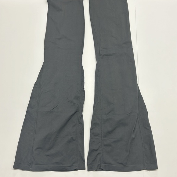 FP Movement Free People Good Karma Flare Onesie Dark Grey XS/S mis-stamped - Picture 6 of 11